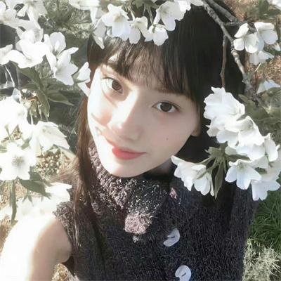 法国姑娘海报