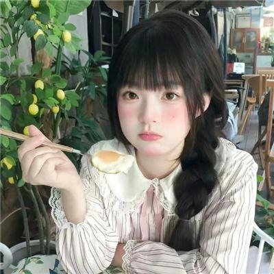 女性枷锁海报